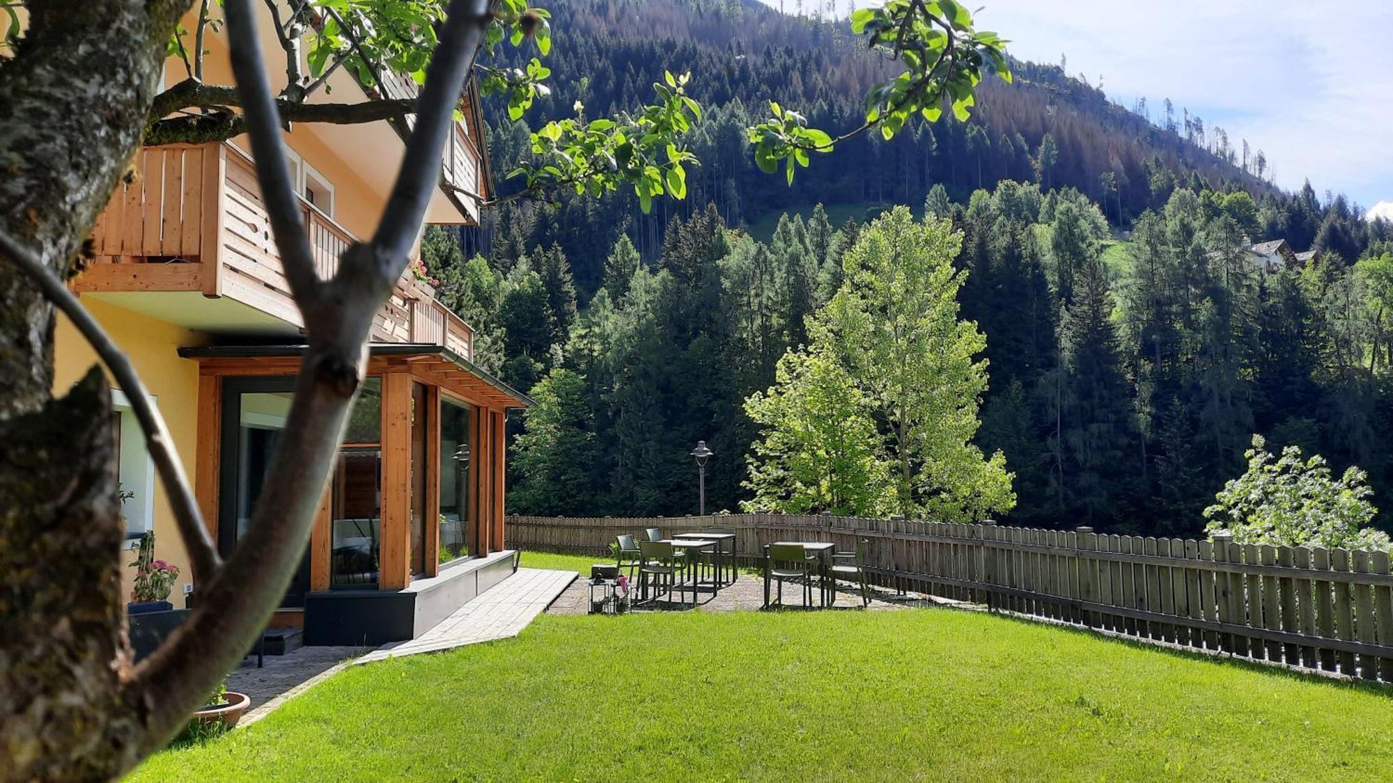 B&B B&Beautyfol Dolomites Adults Only Predazzo Exteriér fotografie